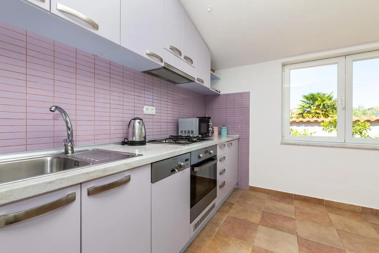 מאלינסקה Malinsummer Apartments