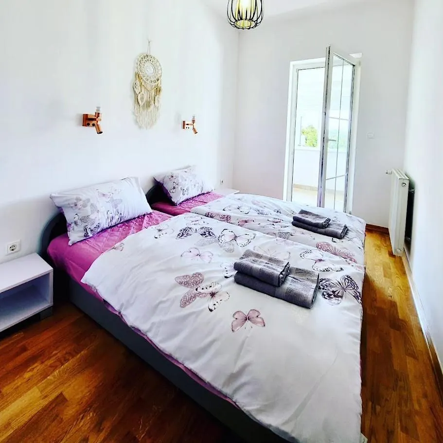 מאלינסקה Malinsummer Apartments קרואטיה